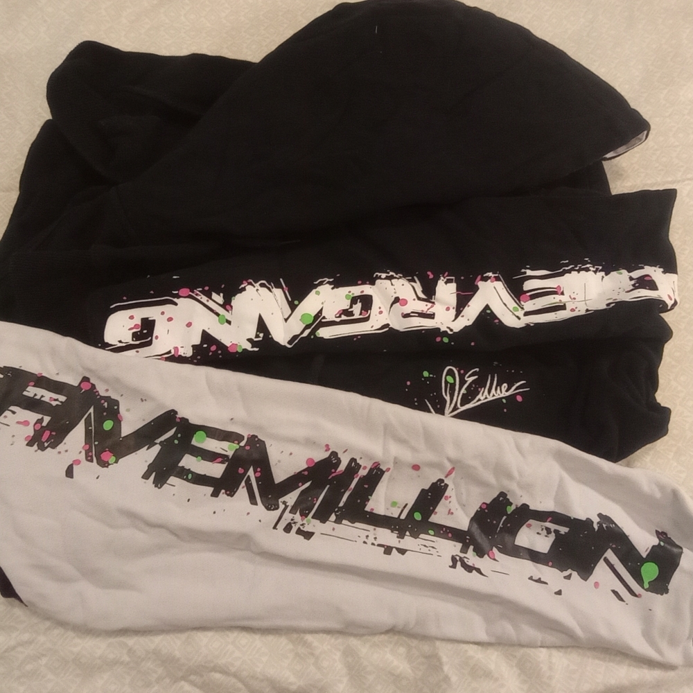 YouTube Merch - Picture 11 of 16